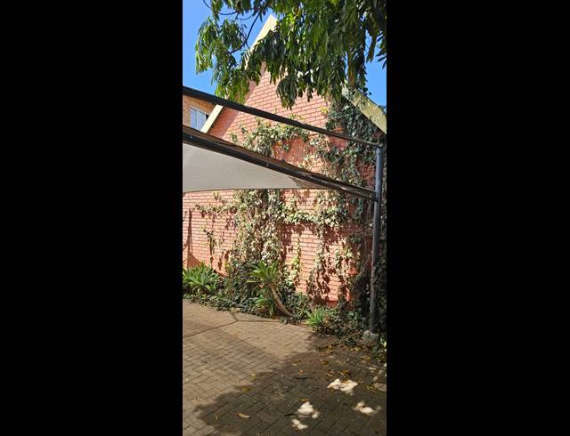 17 BEDROOM APARTMENT BLOCK FOR SALE IN RUSTENBURG CENTRAL